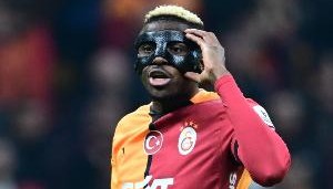 九游体育-镜报：曼联希望以4000万英镑签下奥斯梅恩，他是今夏的首要目标